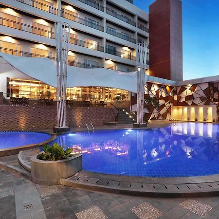 Harper Perintis By Aston Hotel Makassar Eksteriør billede