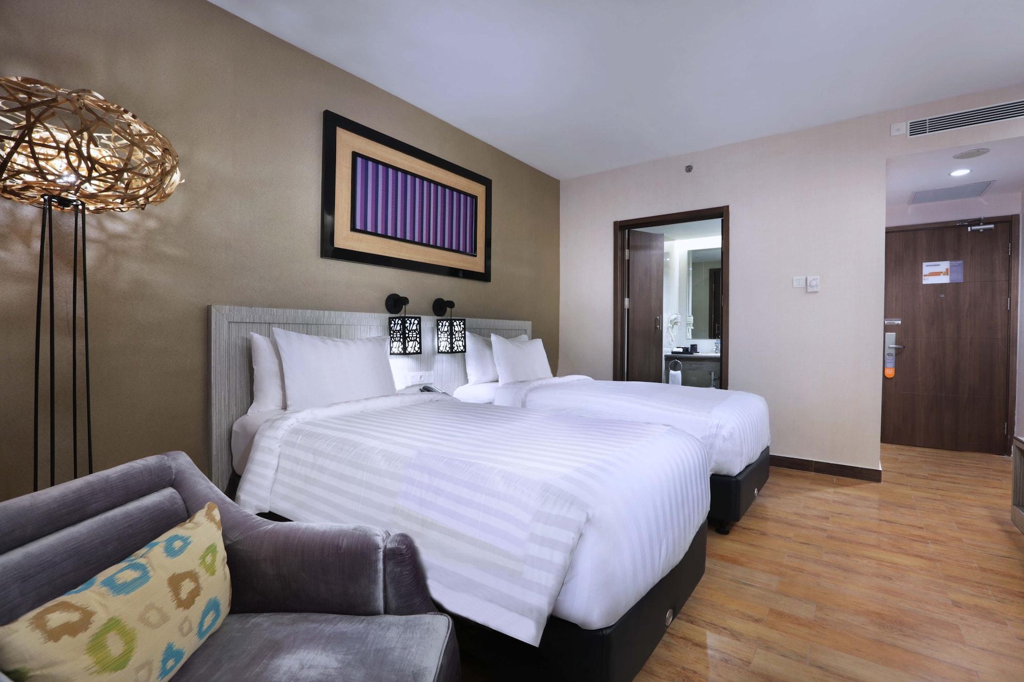 Harper Perintis By Aston Hotel Makassar Eksteriør billede