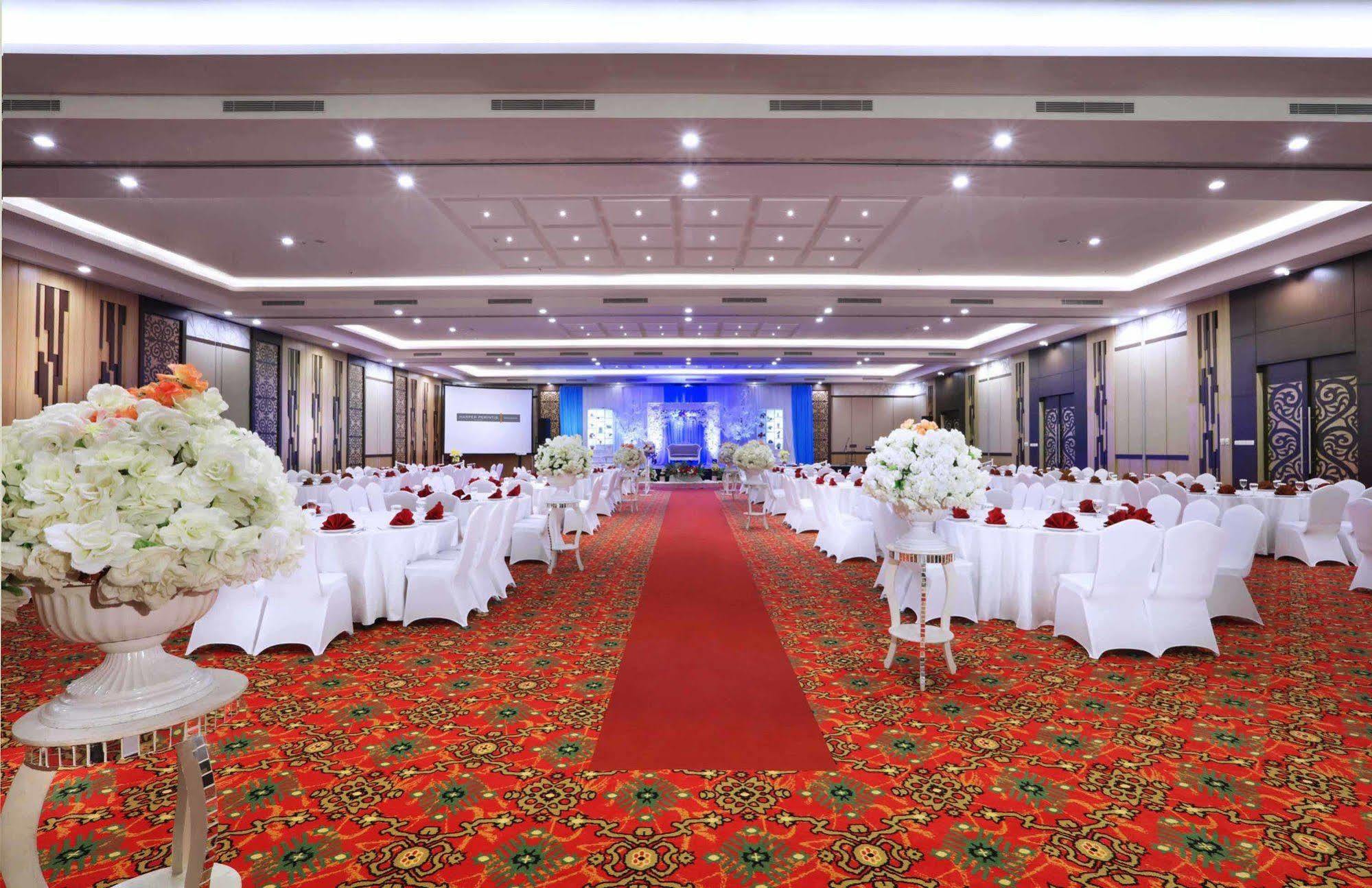 Harper Perintis By Aston Hotel Makassar Eksteriør billede