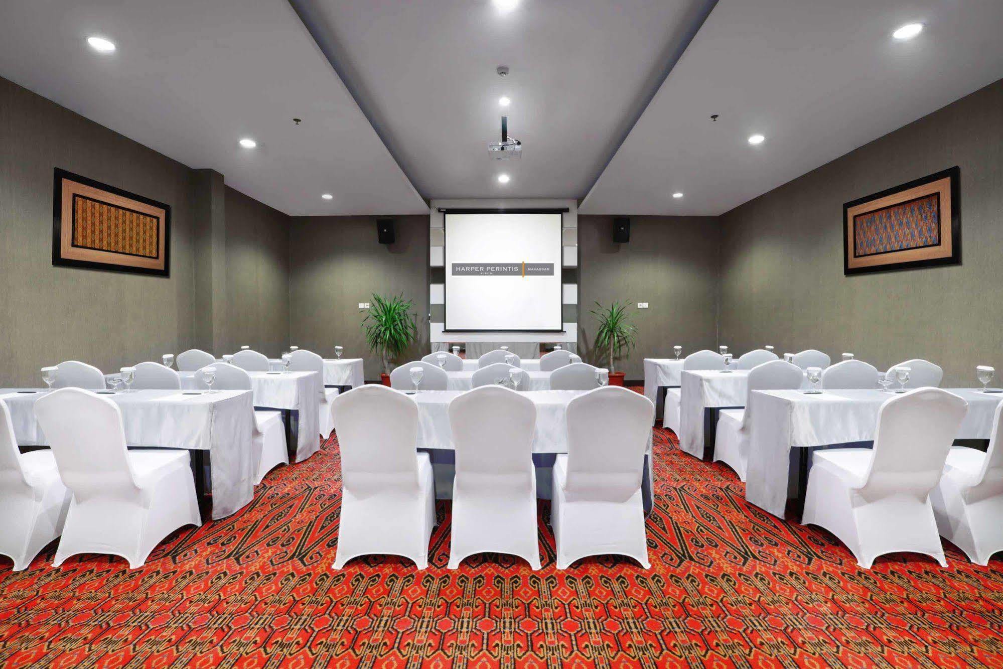 Harper Perintis By Aston Hotel Makassar Eksteriør billede
