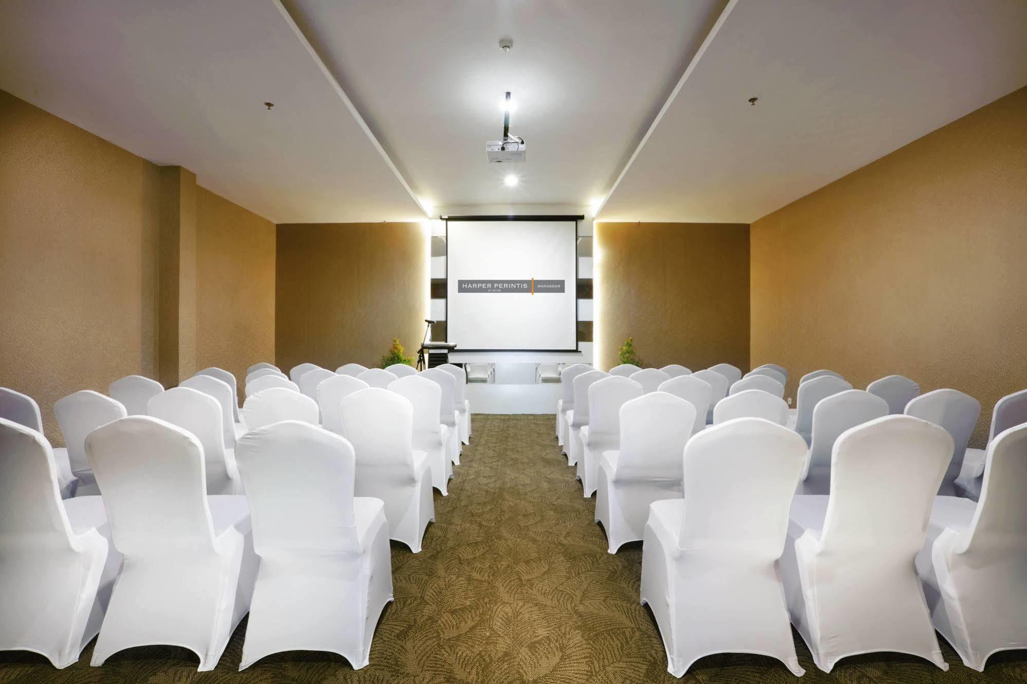 Harper Perintis By Aston Hotel Makassar Eksteriør billede